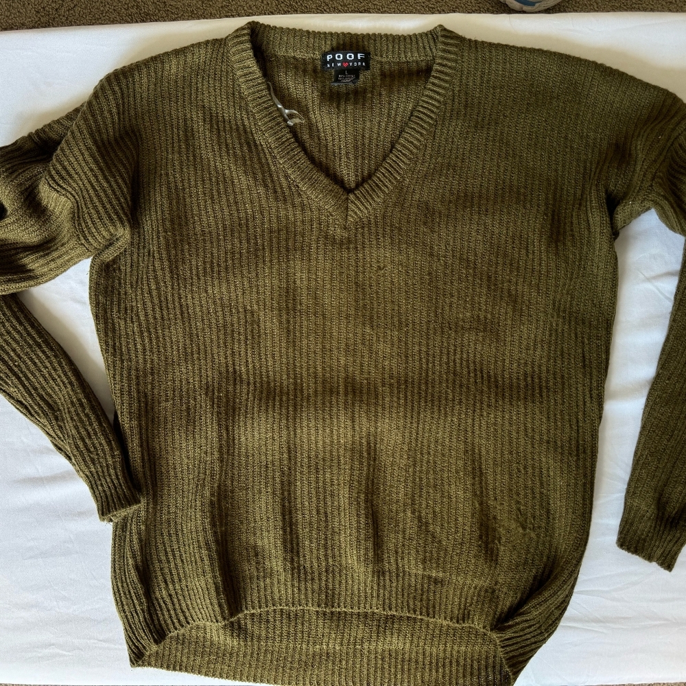 Knitted sweater olive green size Large
